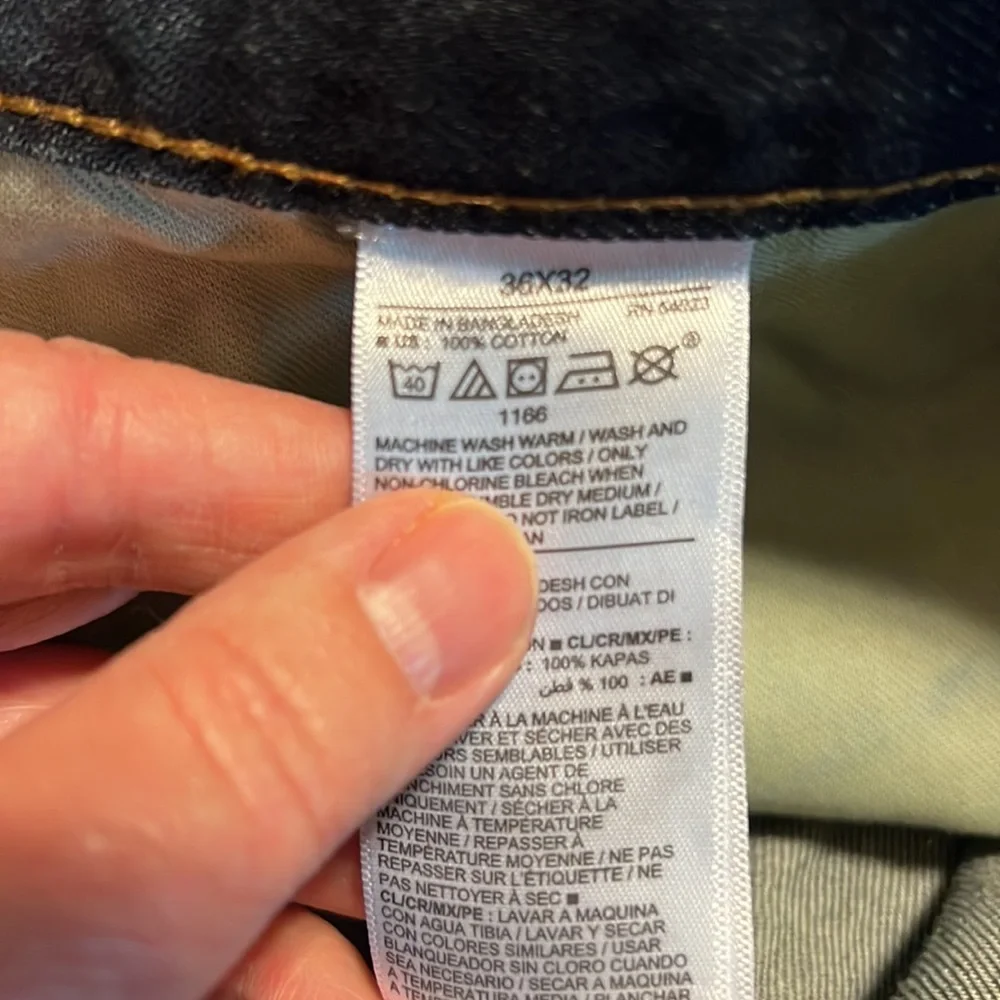 NWT Old Navy Straight Rigid Jeans